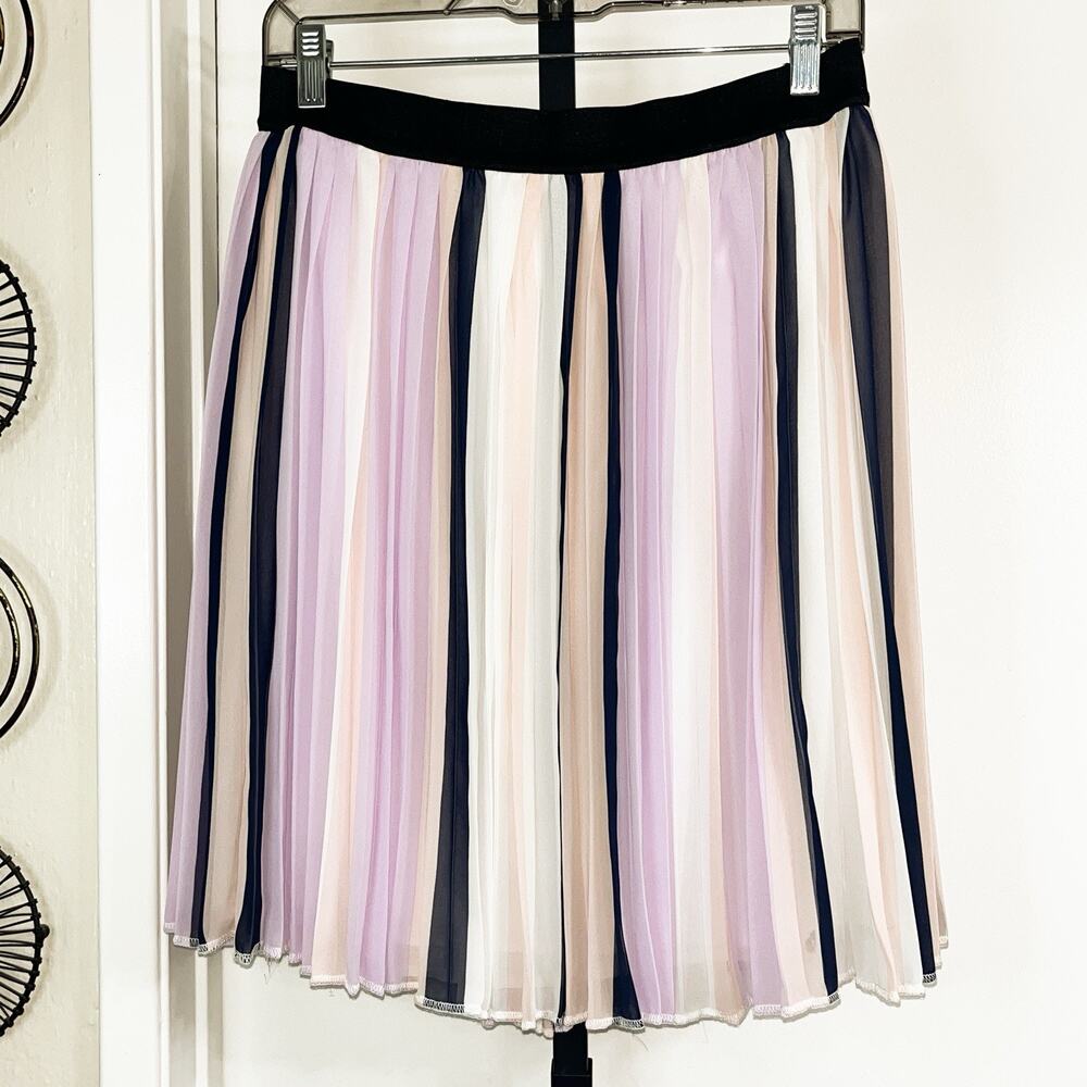 NWOT Elle Pleated Elastic Waist Y2K A-Line Swing Skirt- Purple Stripe, Size S